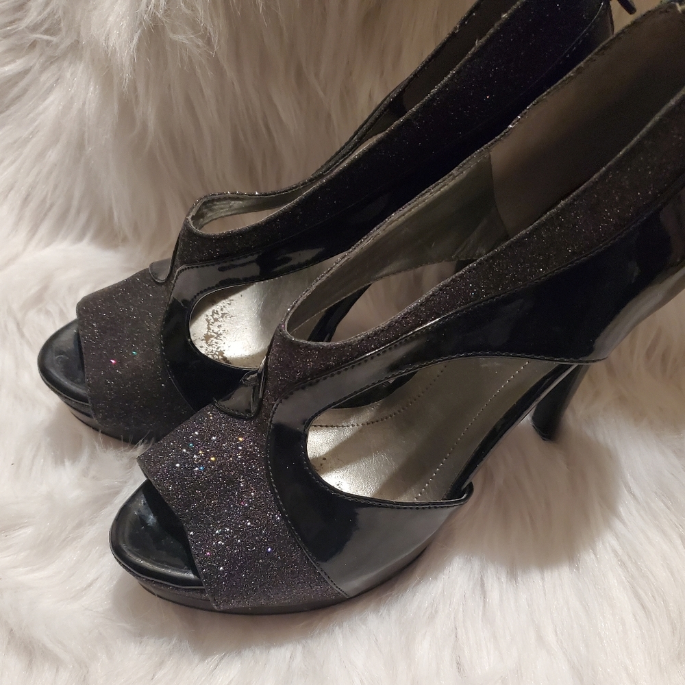 BCBG shoes